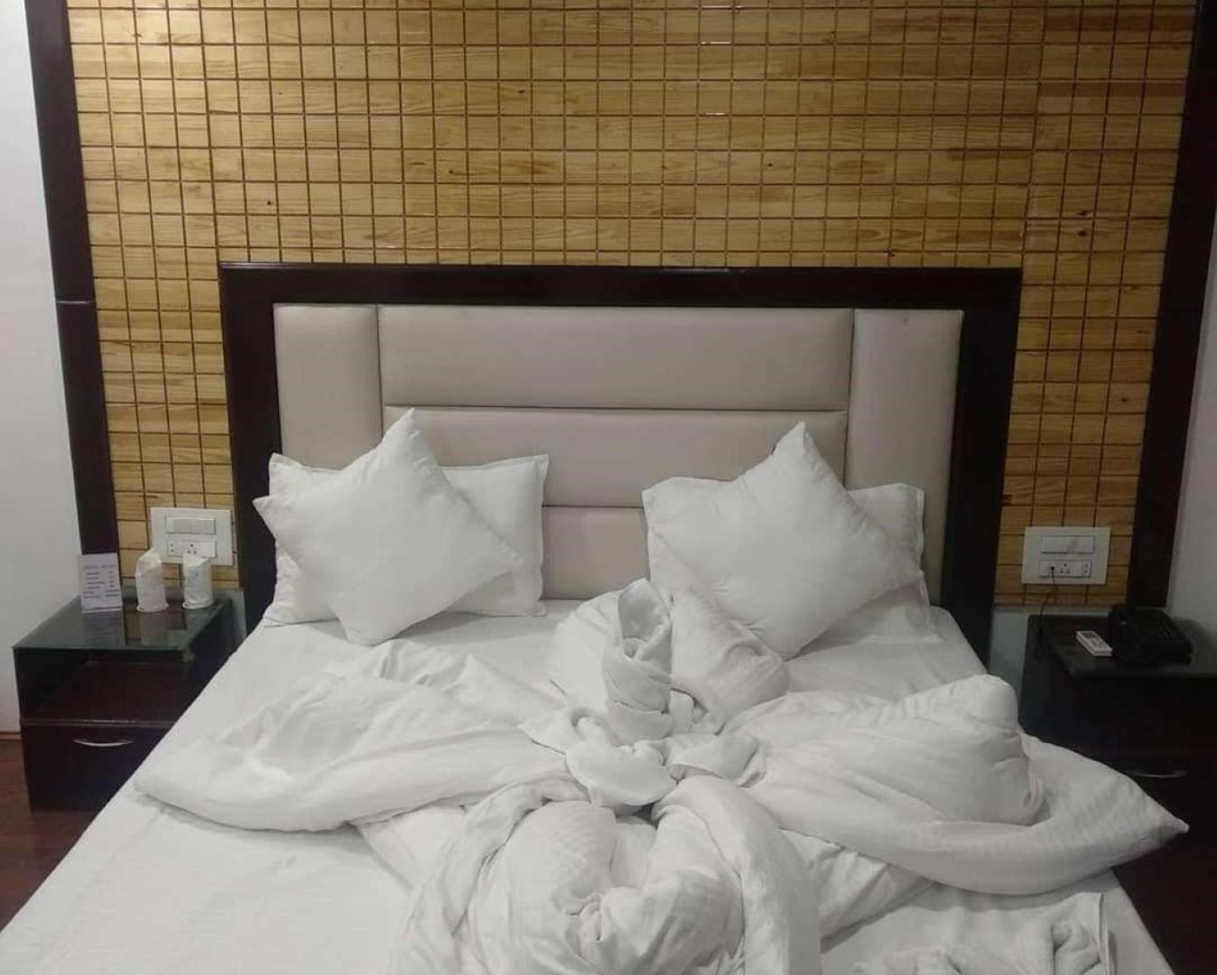 Hotel Bliss , Anantnag Экстерьер фото
